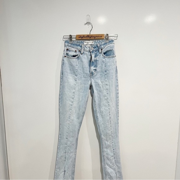 Abercrombie & Fitch Curve Love High Rise Skinny Jean with Vent Hem - Picture 3 of 7